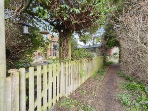 Photo 29- click for photo gallery